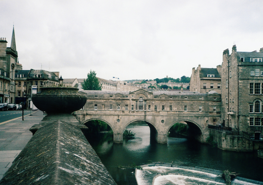 Bath, UK, Pulteney Bridge on River Avon