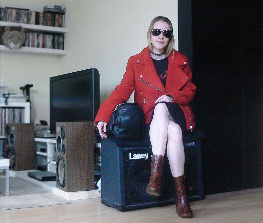 easy and versatile red biker jacket rush tour tee kurt geiger snape ankle boots