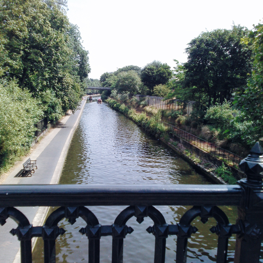 london-regents-park-canal-view-bridge
