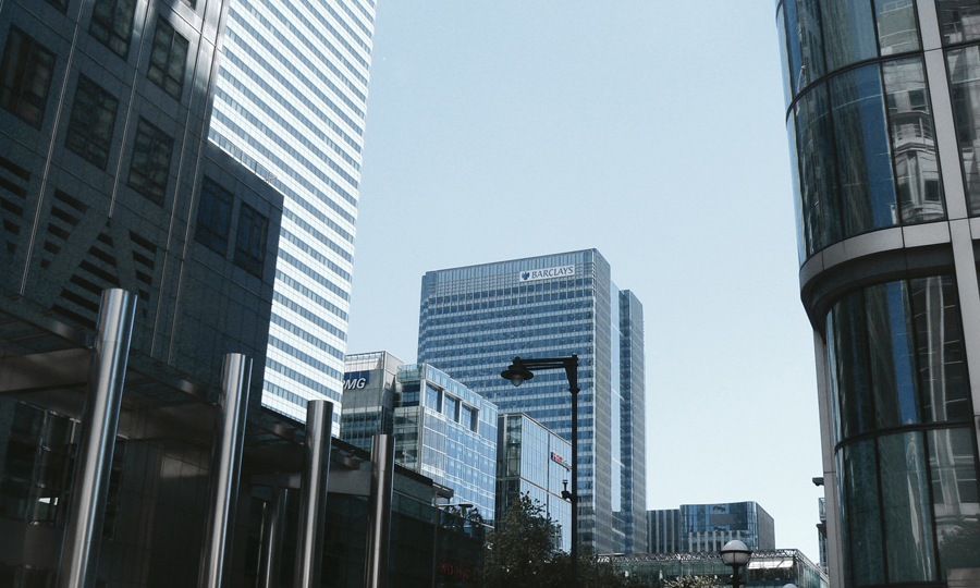 london canary wharf modern minimal steel glass architecture