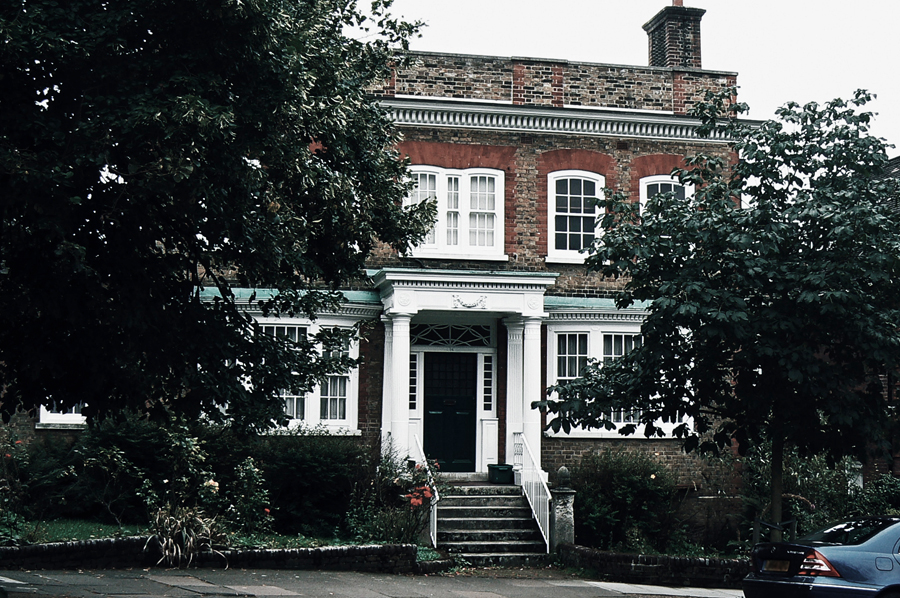 London Hampstead neighbourhood villa