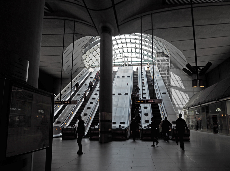 London Canary Wharf tube station Rogue One