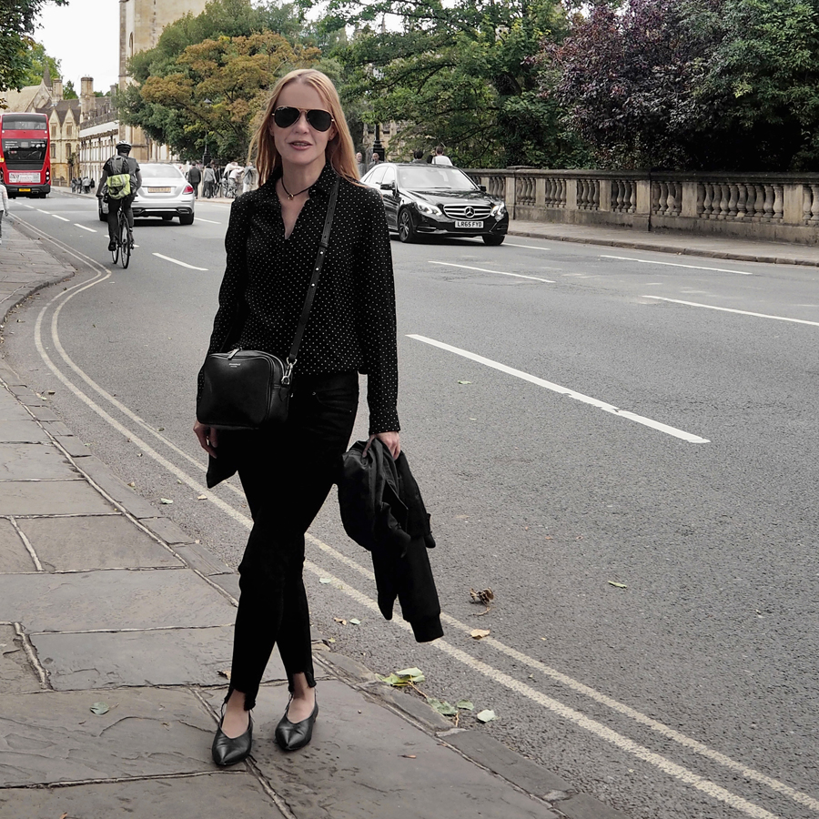 all black daytrip outfit H&M skinny jeans New Look pinspot shirt pointed flats Nakedvice 1995 bag ray-ban sunglasses bomber jacket oxford