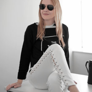 minimal chic outfit white lace-up skinny high waist jeans Topshop Jamie, Muji black and white striped t-shirt, black the 1975 cropped sweatshirt, silver loop detail leather pumps H&M, Nakedvice The Perspective leather bag, Ray-Ban sunglasses